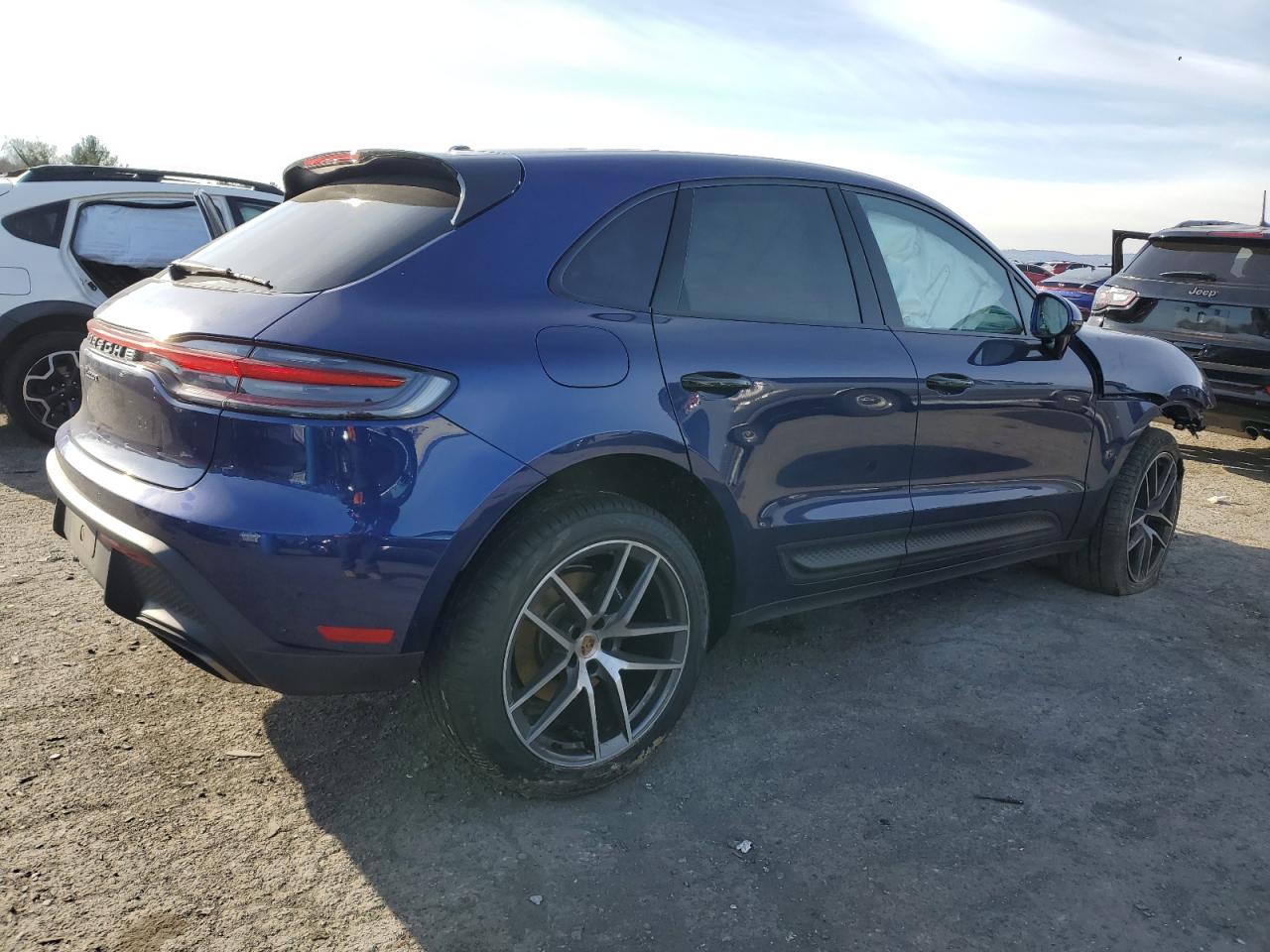 Image 3 of 2022 PORSCHE MACAN  2022 with VIN WP1AA2A52NLB01892