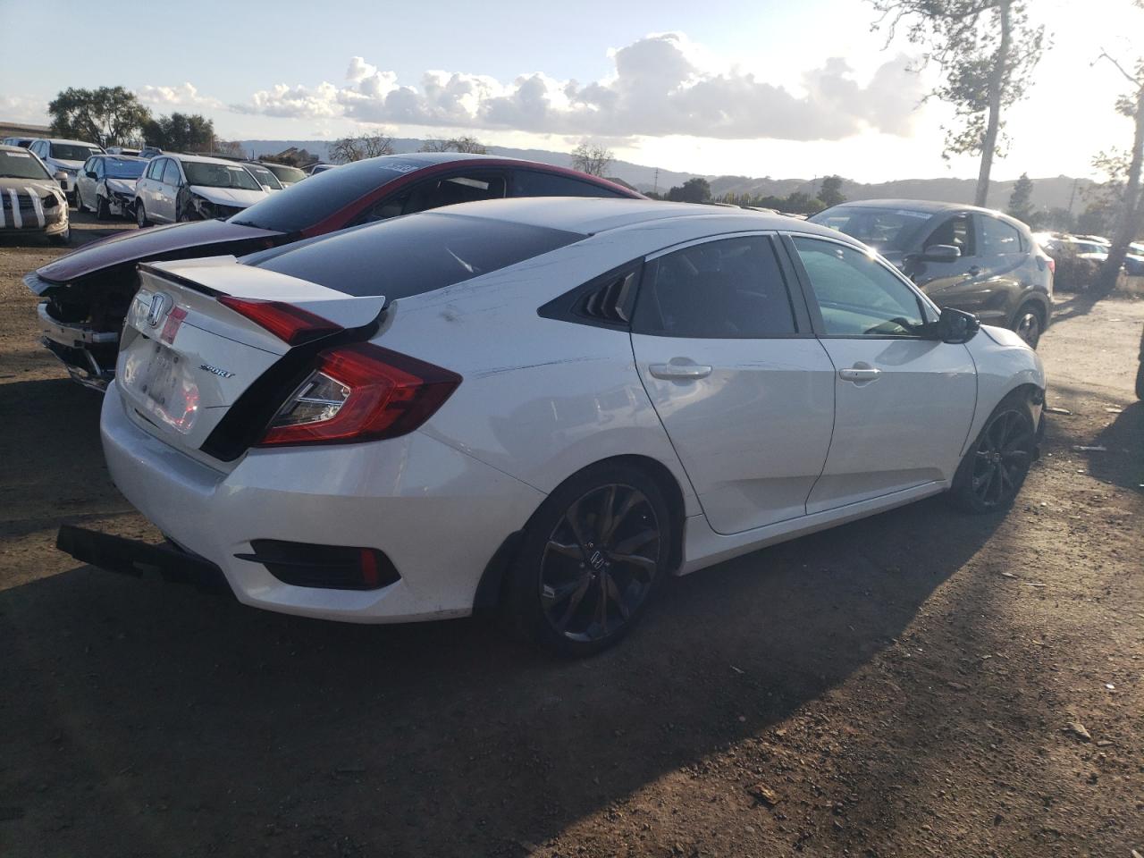 Изображение 3 2019 HONDA CIVIC SPORT 2019 с VIN 2HGFC2F80KH533766