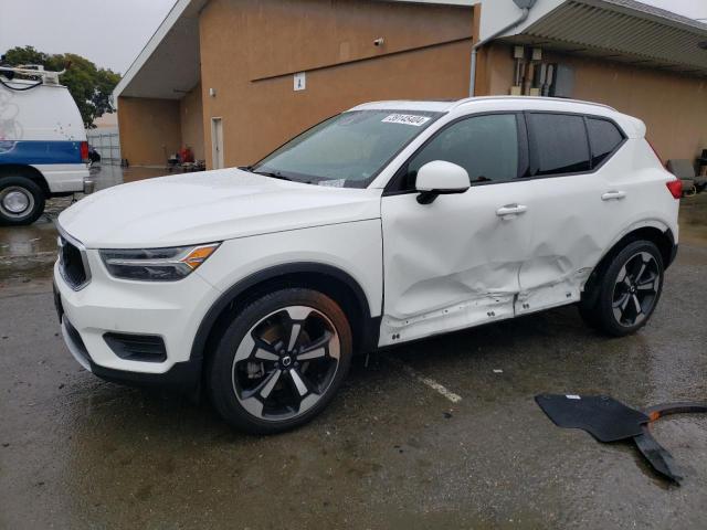 Image 1 of 2020 VOLVO XC40 T4 MOMENTUM 2020 with VIN YV4AC2HK9L2206047