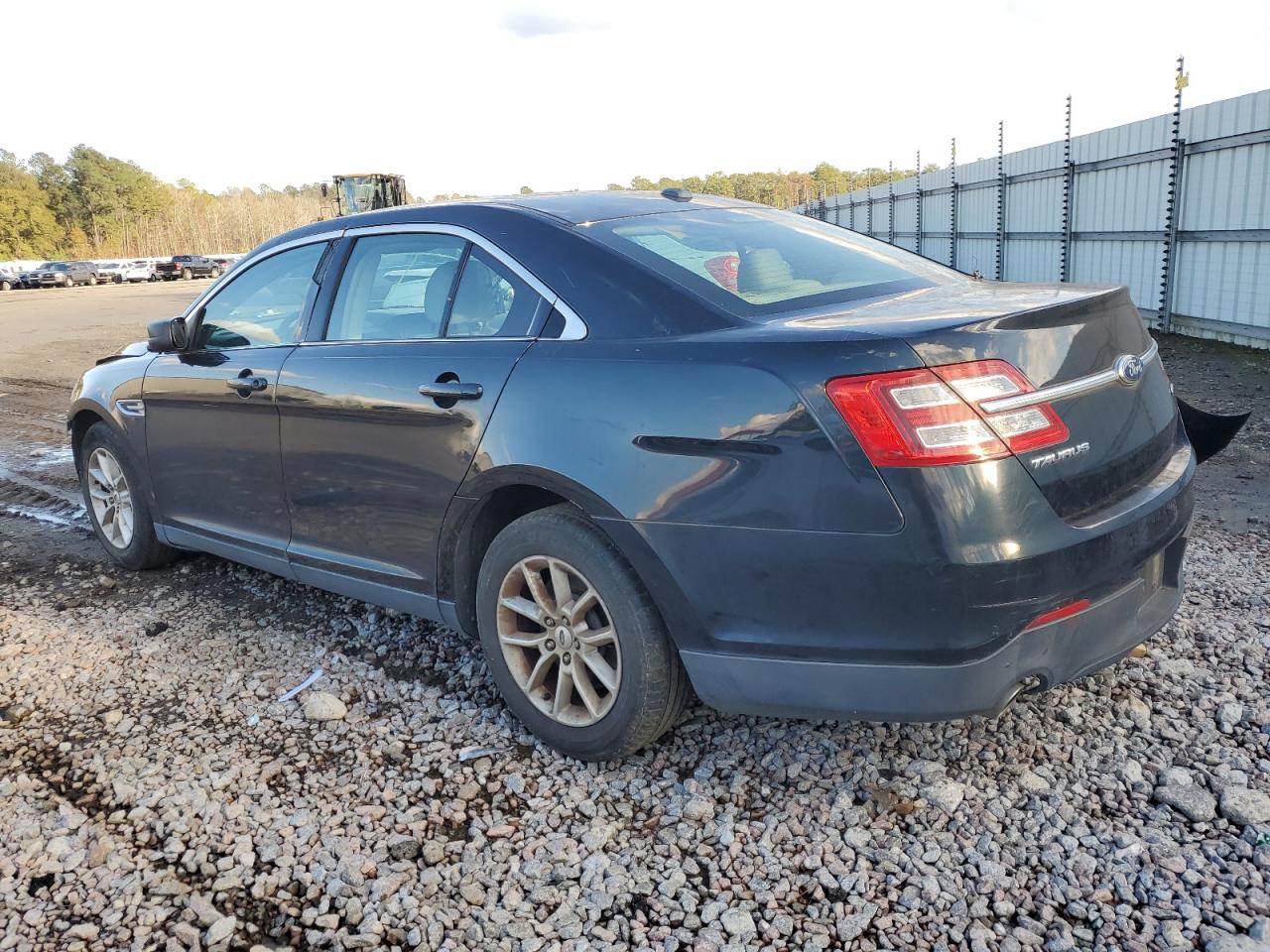 Obraz 2 z 2014 FORD TAURUS SE 2014 z VIN 1FAHP2D81EG128634