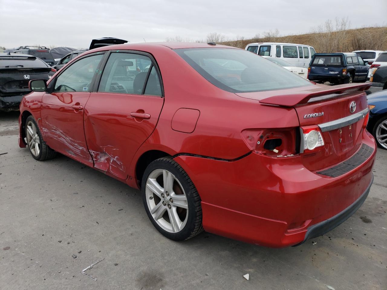 Obraz 2 z 2013 TOYOTA COROLLA BASE 2013 z VIN 5YFBU4EEXDP119937