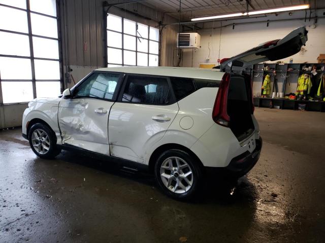 Image 2 of 2022 KIA SOUL LX 2022 with VIN KNDJ23AU5N7171715