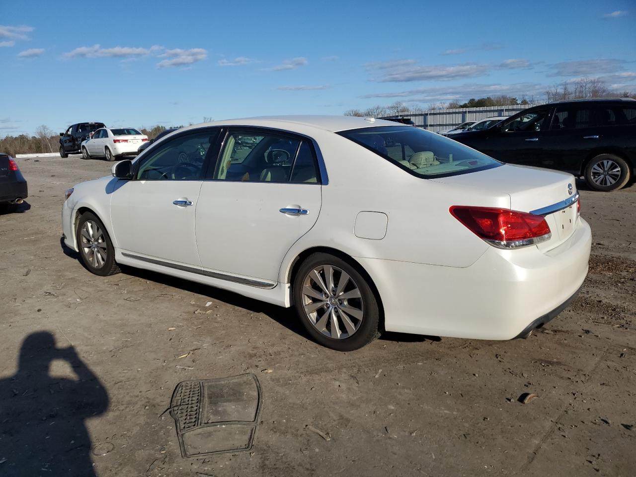 Obraz 2 z 2011 TOYOTA AVALON BASE 2011 z VIN 4T1BK3DB8BU393169