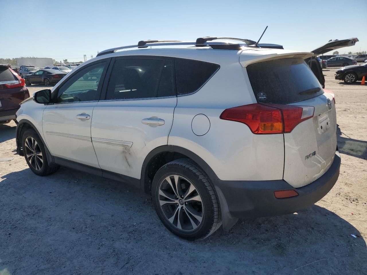 Image 2 of 2015 TOYOTA RAV4 LIMITED 2015 with VIN 2T3YFREV6FW157191