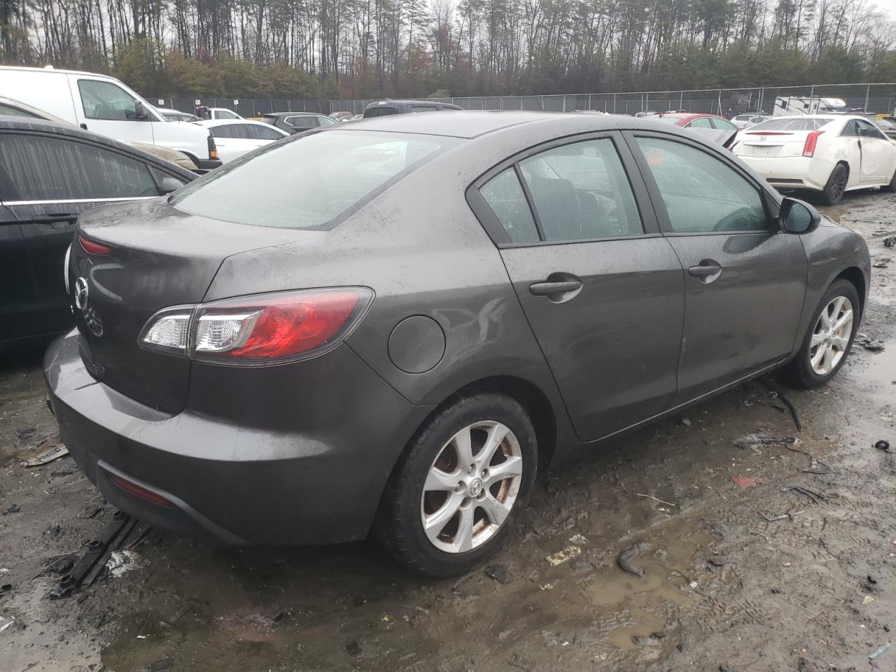 Obraz 3 z 2010 MAZDA 3 I 2010 z VIN JM1BL1SF6A1246991