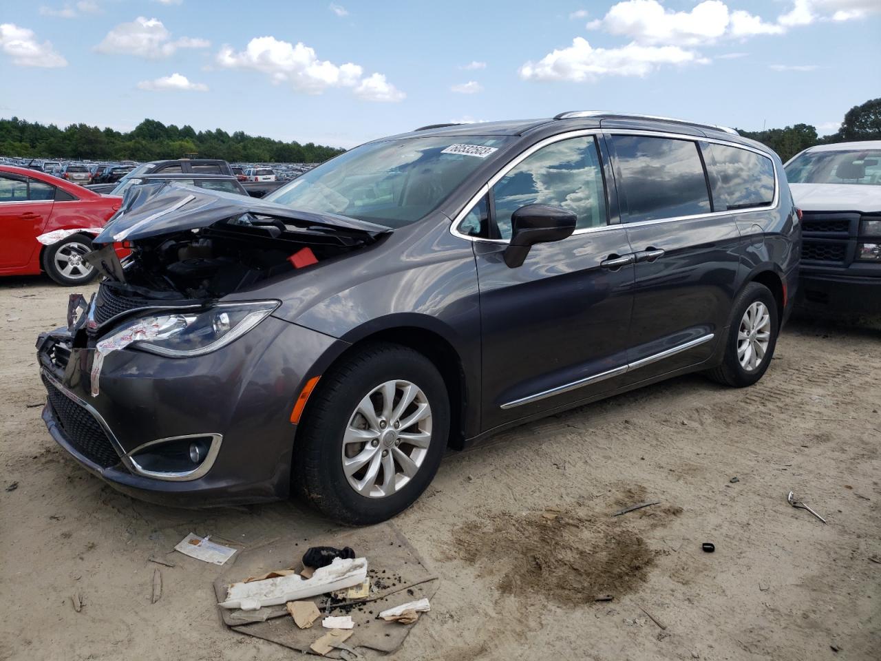 Изображение 1 2018 CHRYSLER PACIFICA TOURING L 2018 с VIN 2C4RC1BG6JR153973