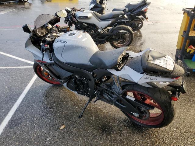 Obraz 3 z 2023 SUZUKI GSX-R600  2023 z VIN JS1GN7FA8P7101307