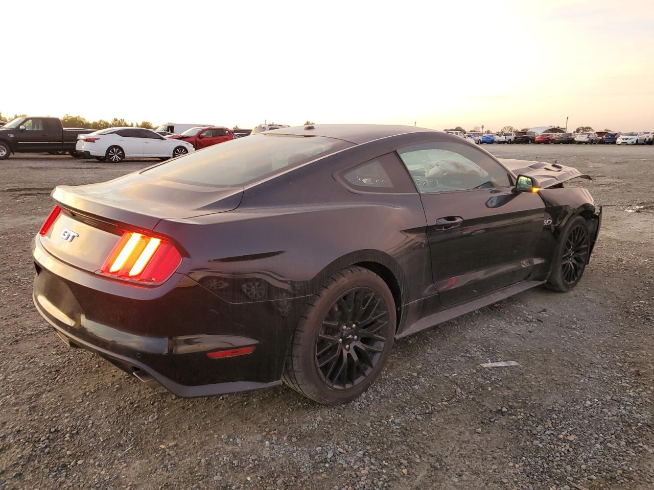 Obraz 3 z 2017 FORD MUSTANG GT 2017 z VIN 1FA6P8CF2H5344468