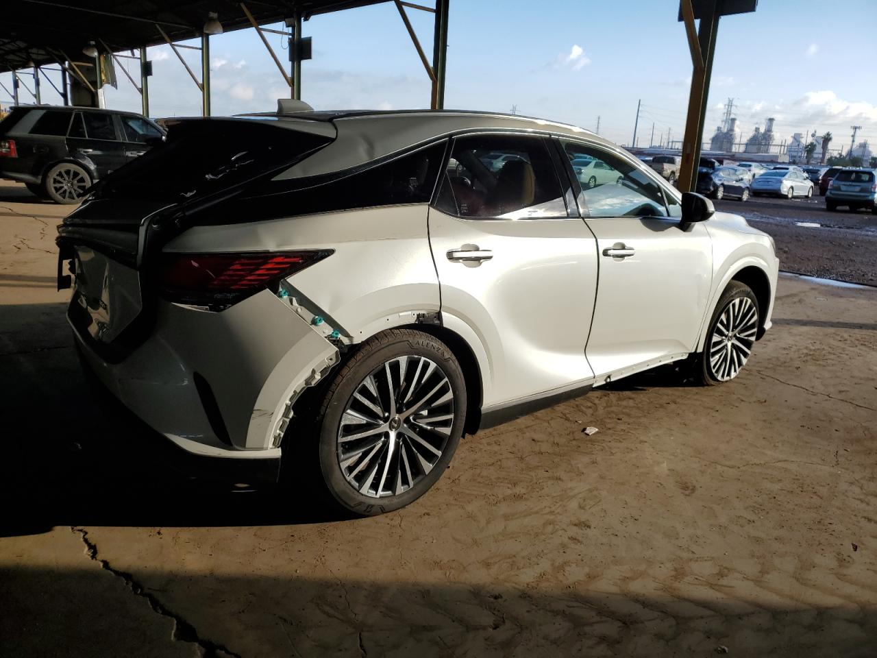 Image 3 of 2023 LEXUS RX 350 PREMIUM 2023 with VIN JTJCHMAA1P2000931