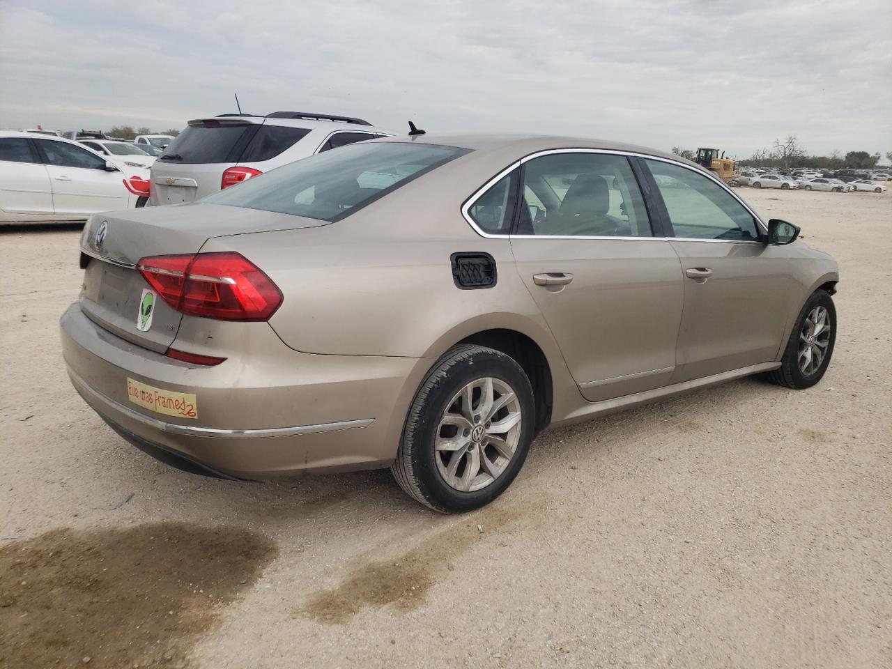 Image 3 of Volkswagen Passat S 2016 with VIN 1VWAT7A32GC029258