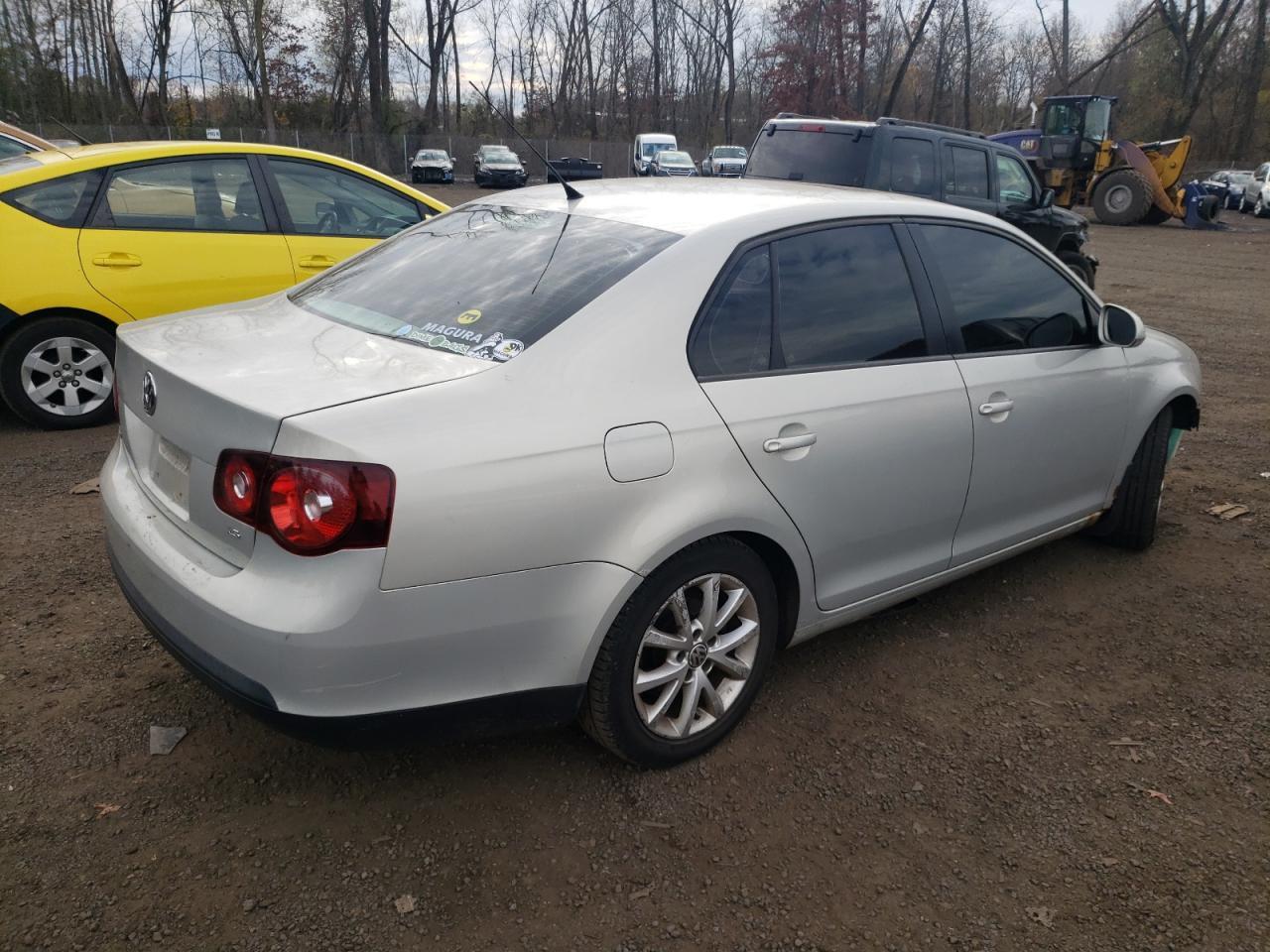 Obraz 3 z 2010 VOLKSWAGEN JETTA SE 2010 z VIN 3VWRZ7AJ0AM137772
