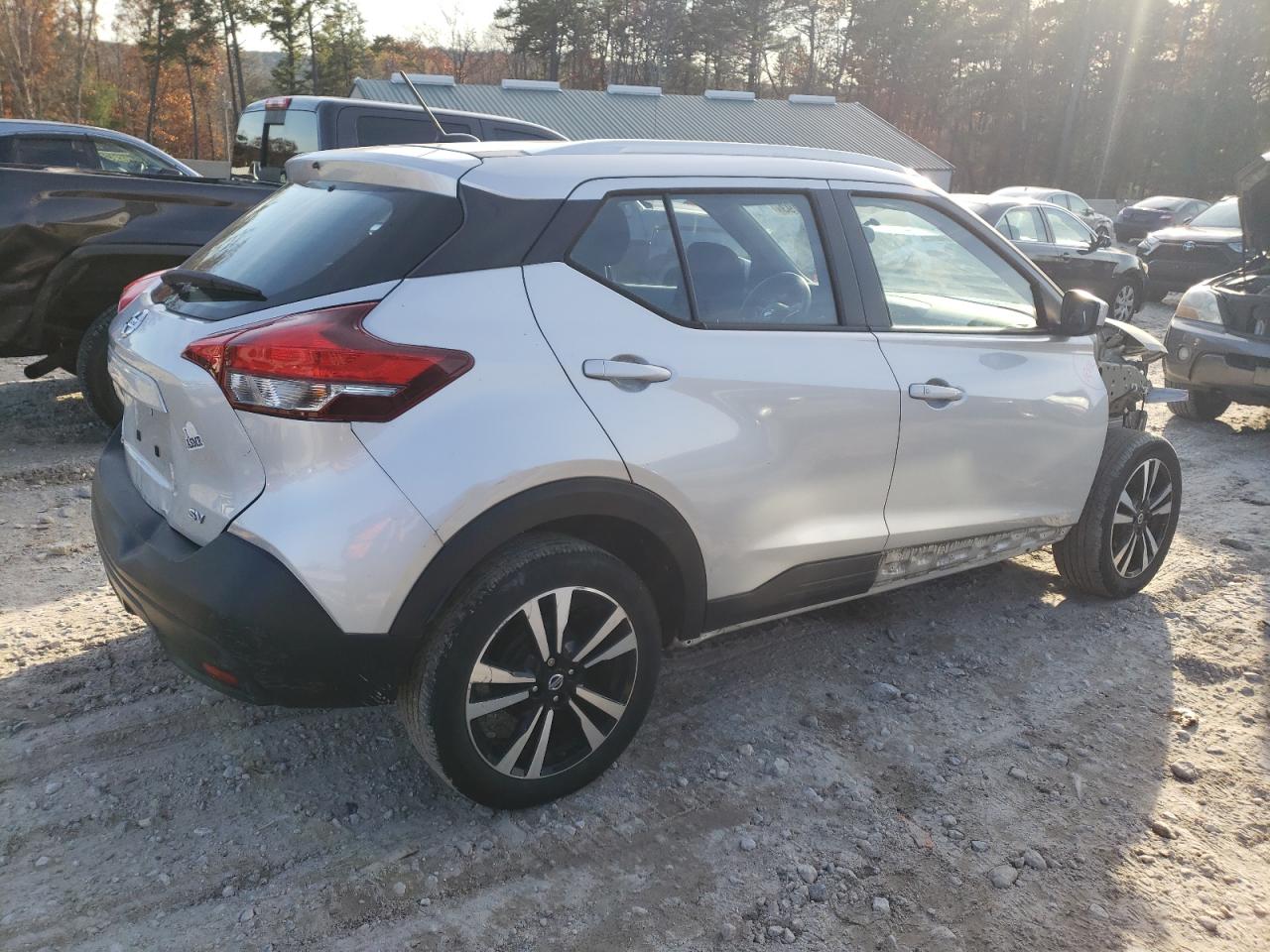 Obraz 3 z 2018 NISSAN KICKS S 2018 z VIN 3N1CP5CU3JL519880