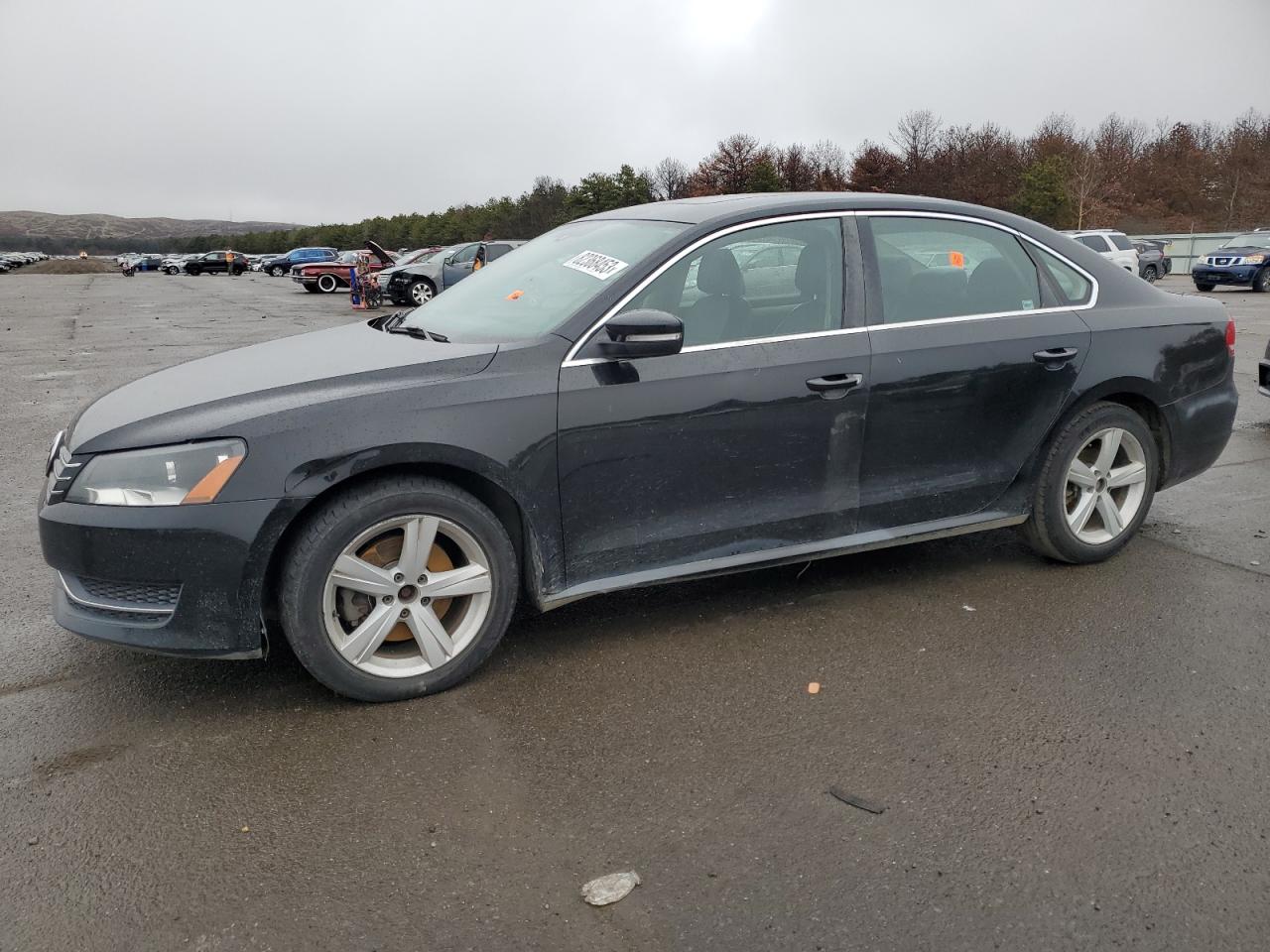 Изображение 2013 VOLKSWAGEN PASSAT SE 2013