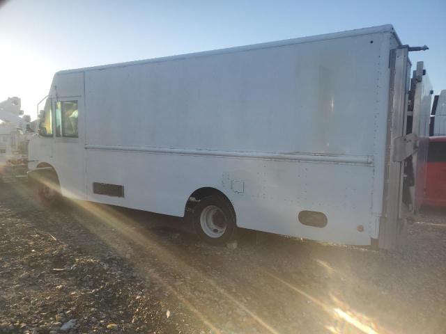Image 2 of 2016 FREIGHTLINER CHASSIS M LINE WALK-IN VAN 2016 with VIN 4UZAC2DV4GCHM2518