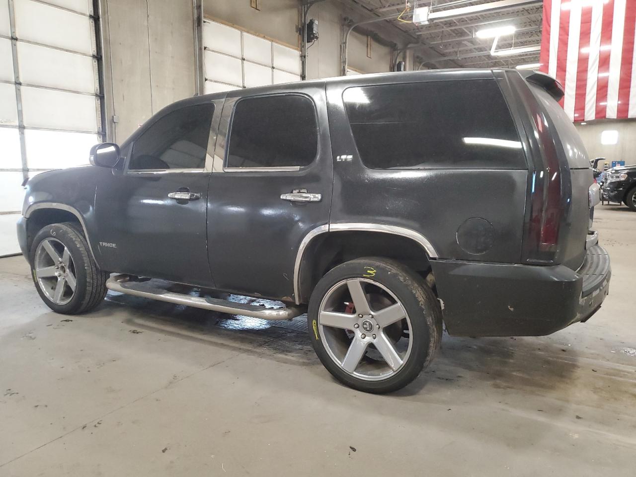 Obraz 2 z 2007 CHEVROLET TAHOE K1500 2007 z VIN 1GNFK13067J159767