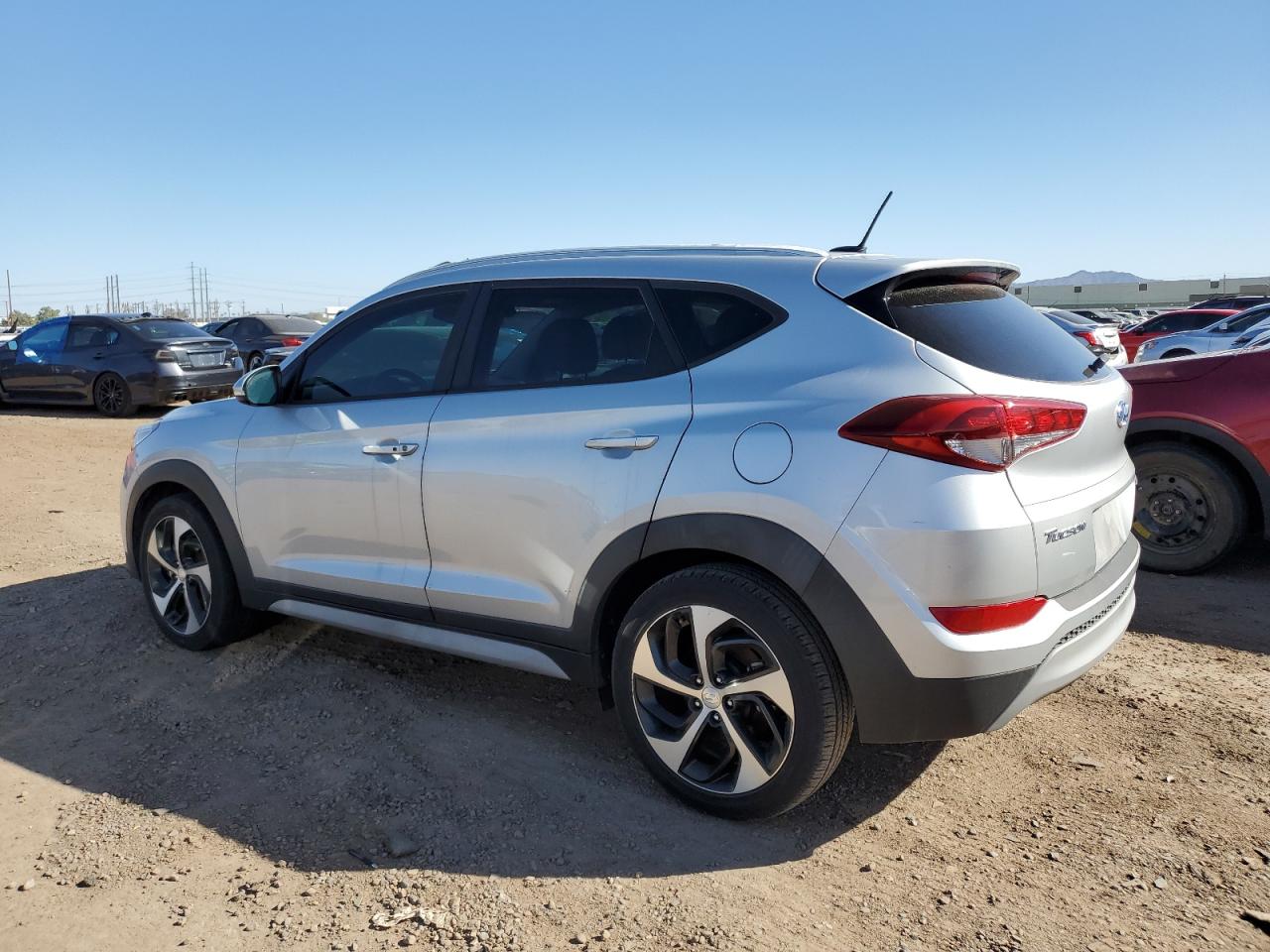 Obraz 2 z 2017 HYUNDAI TUCSON LIMITED 2017 z VIN KM8J33A26HU370558