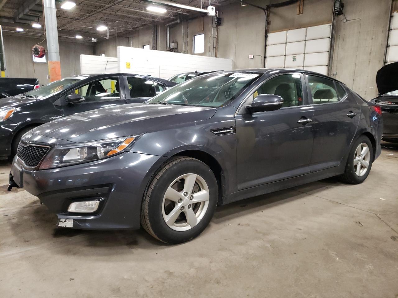 Изображение 1 2015 KIA OPTIMA LX 2015 с VIN 5XXGM4A79FG502681