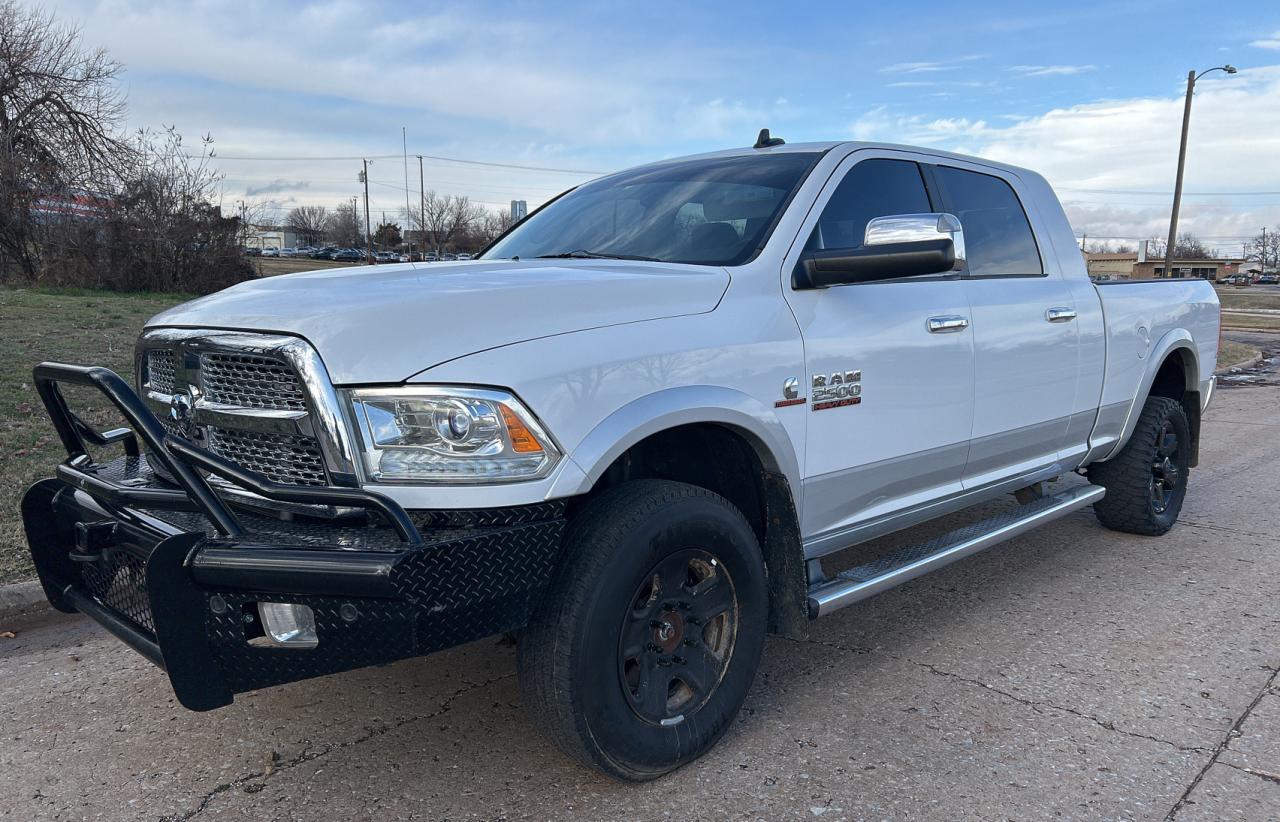 Image 2 of 2015 RAM 2500 LARAMIE 2015 with VIN 3C6UR5NL9FG507367