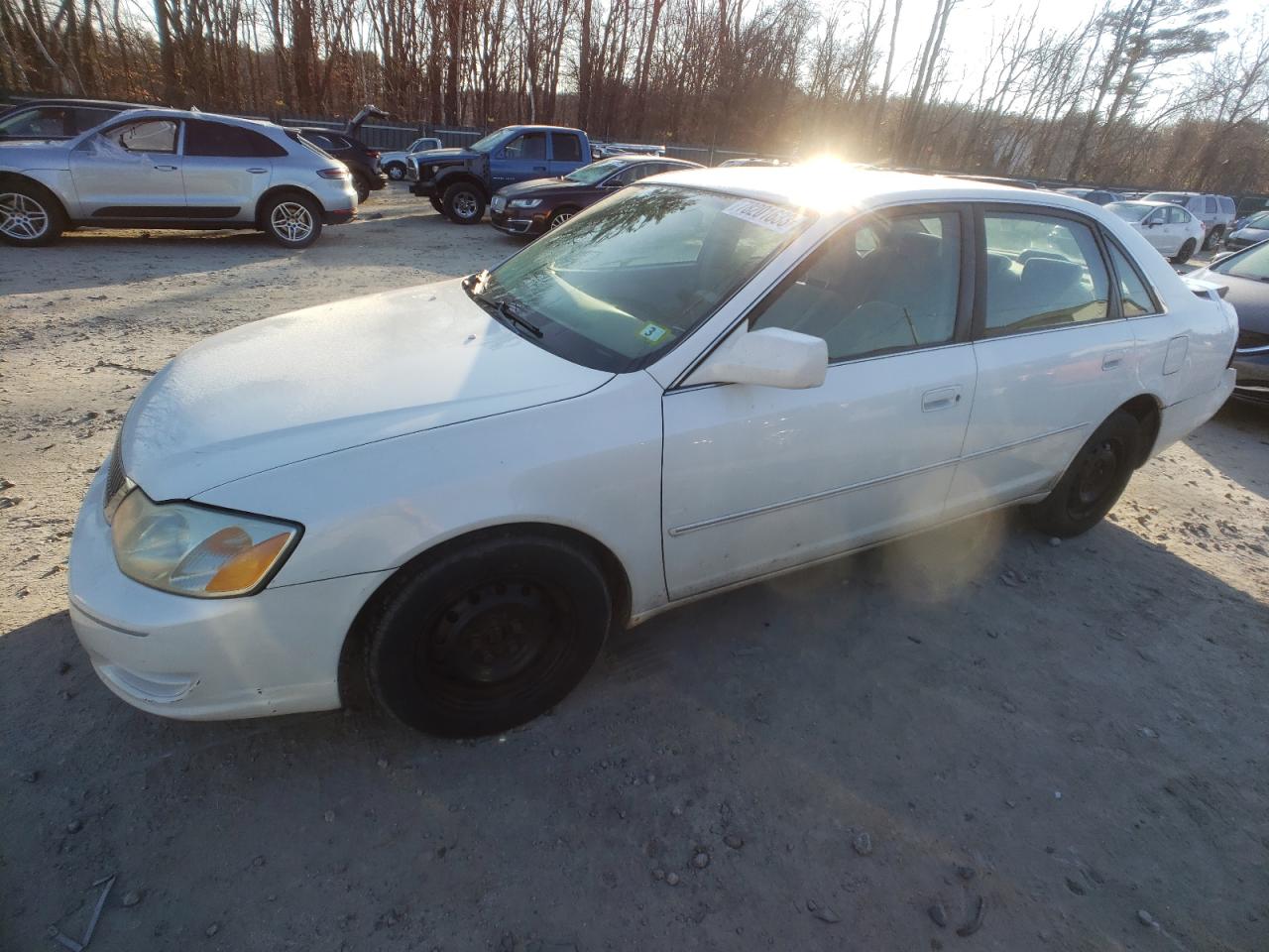 Image 1 of 2001 TOYOTA AVALON XL 2001 with VIN 4T1BF28B81U180746