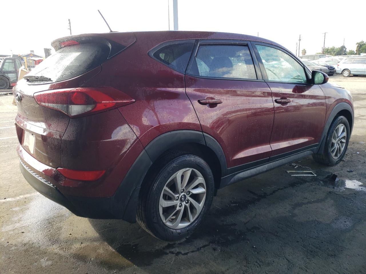 Obraz 3 z 2016 HYUNDAI TUCSON SE 2016 z VIN KM8J23A43GU196113