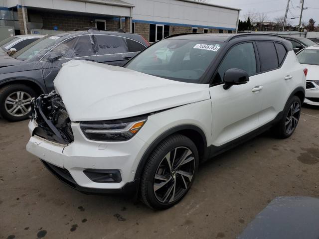 Изображение 1 2019 VOLVO XC40 T5 R-DESIGN 2019 с VIN YV4162UM4K2106337