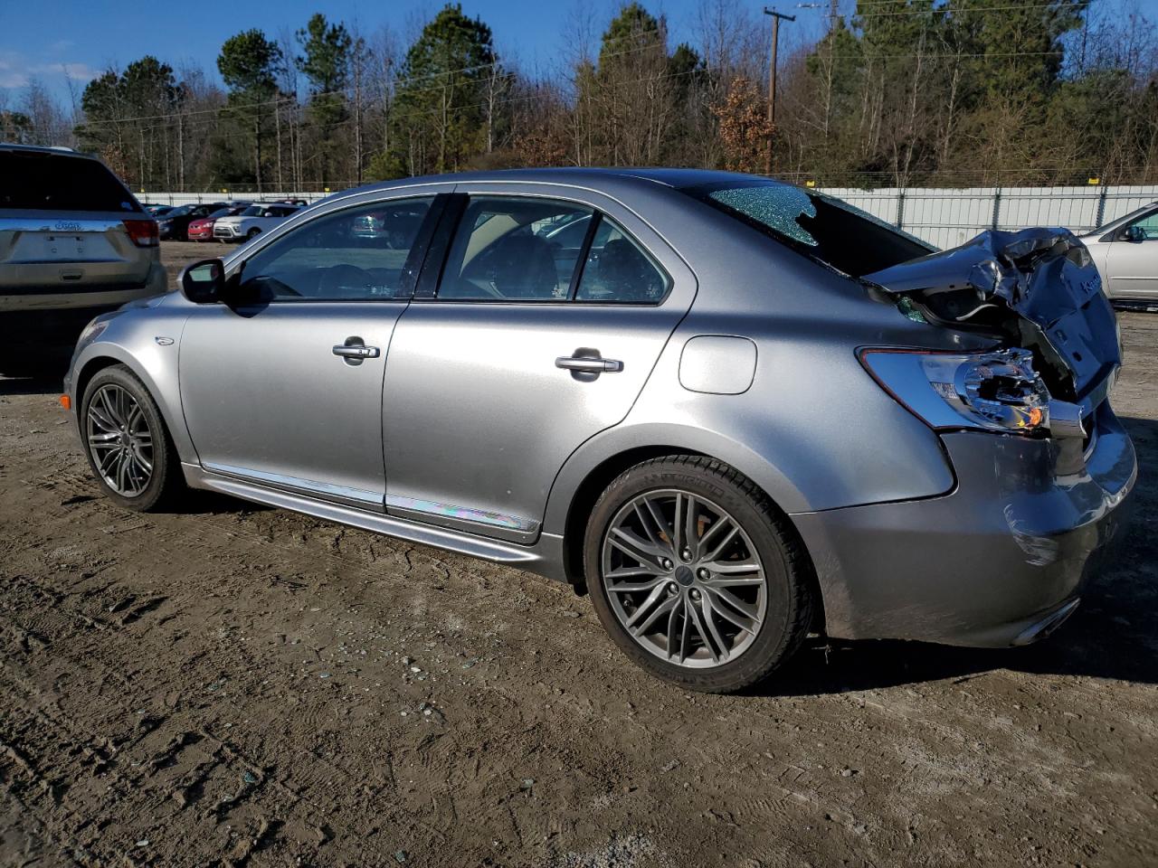 Obraz 2 z 2013 SUZUKI KIZASHI SPORT GTS 2013 z VIN JS2RF9A65D6100097