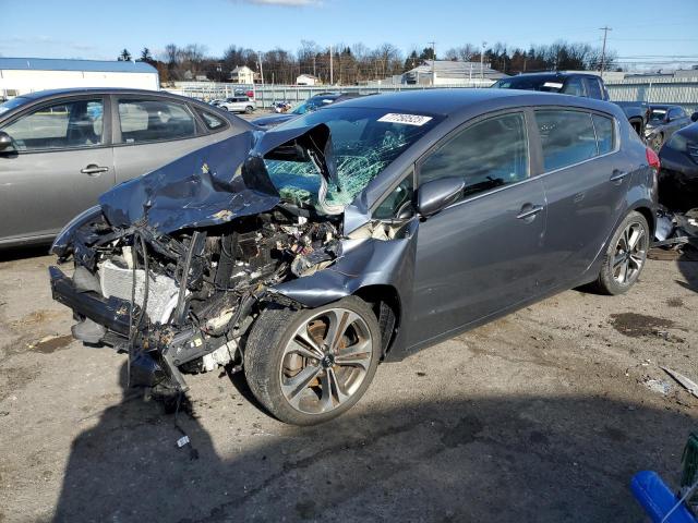 Image 1 of 2016 KIA FORTE EX 2016 with VIN KNAFX5A80G5515985