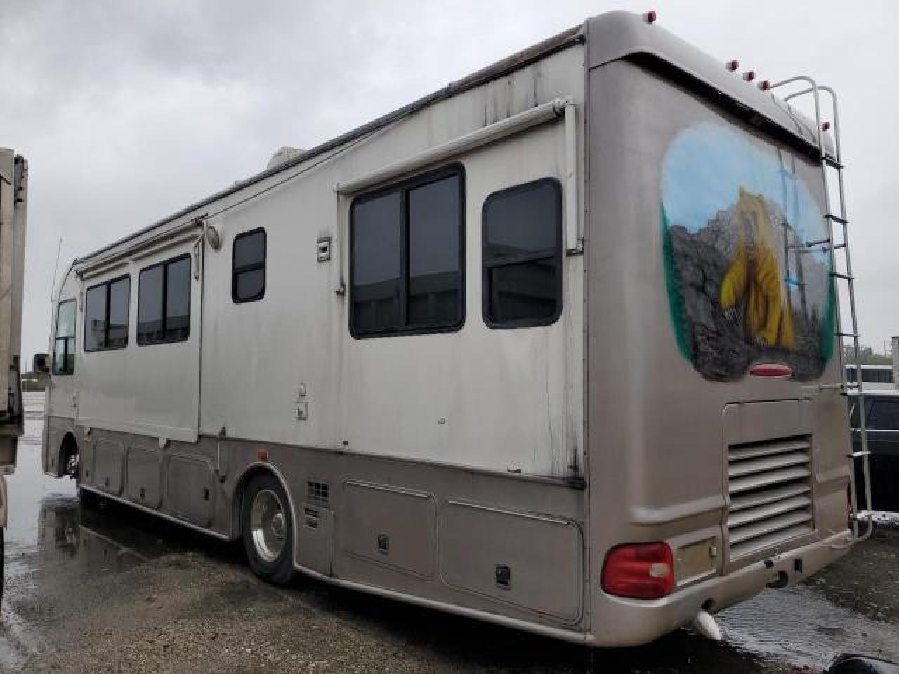 Изображение 3 2004 FREIGHTLINER CHASSIS X LINE MOTOR HOME 2004 с VIN 4UZAAHDC34CN33318