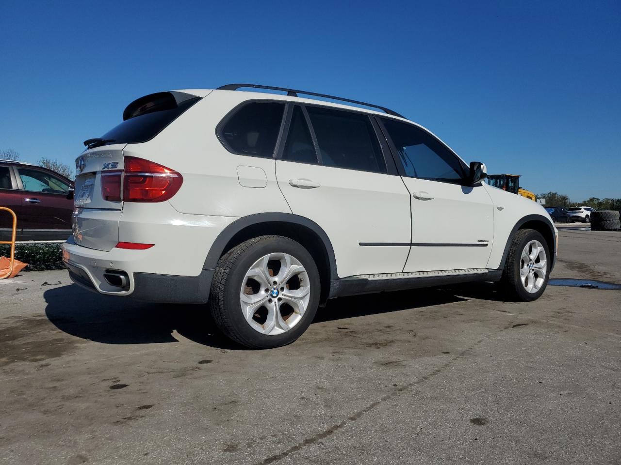 Obraz 3 z 2011 BMW X5 XDRIVE50I 2011 z VIN 5UXZV8C5XBL420928