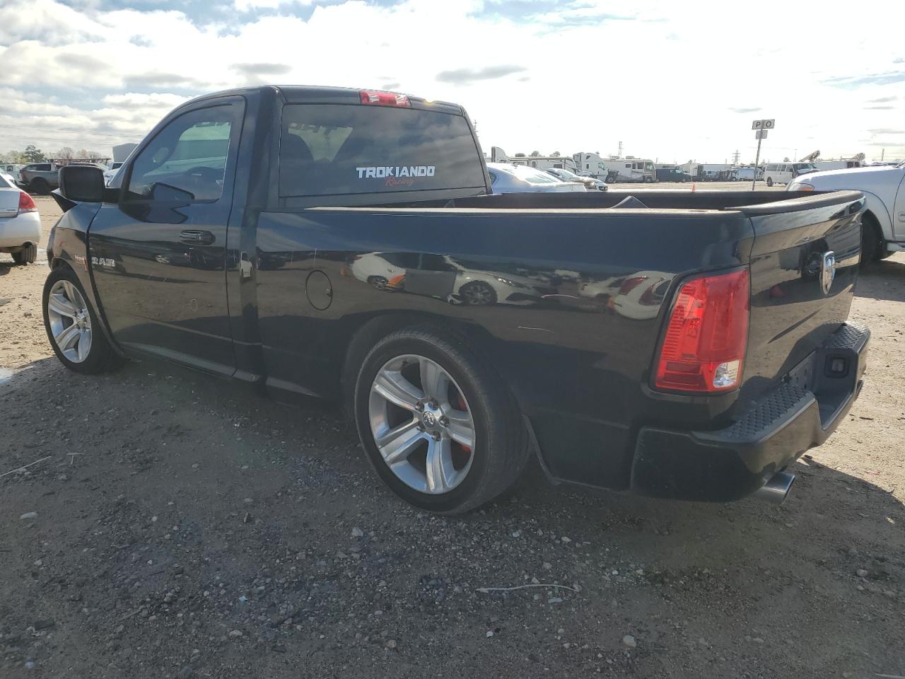 Image 2 of 2013 RAM 1500 ST 2013 with VIN 3C6JR6AT7DG508190