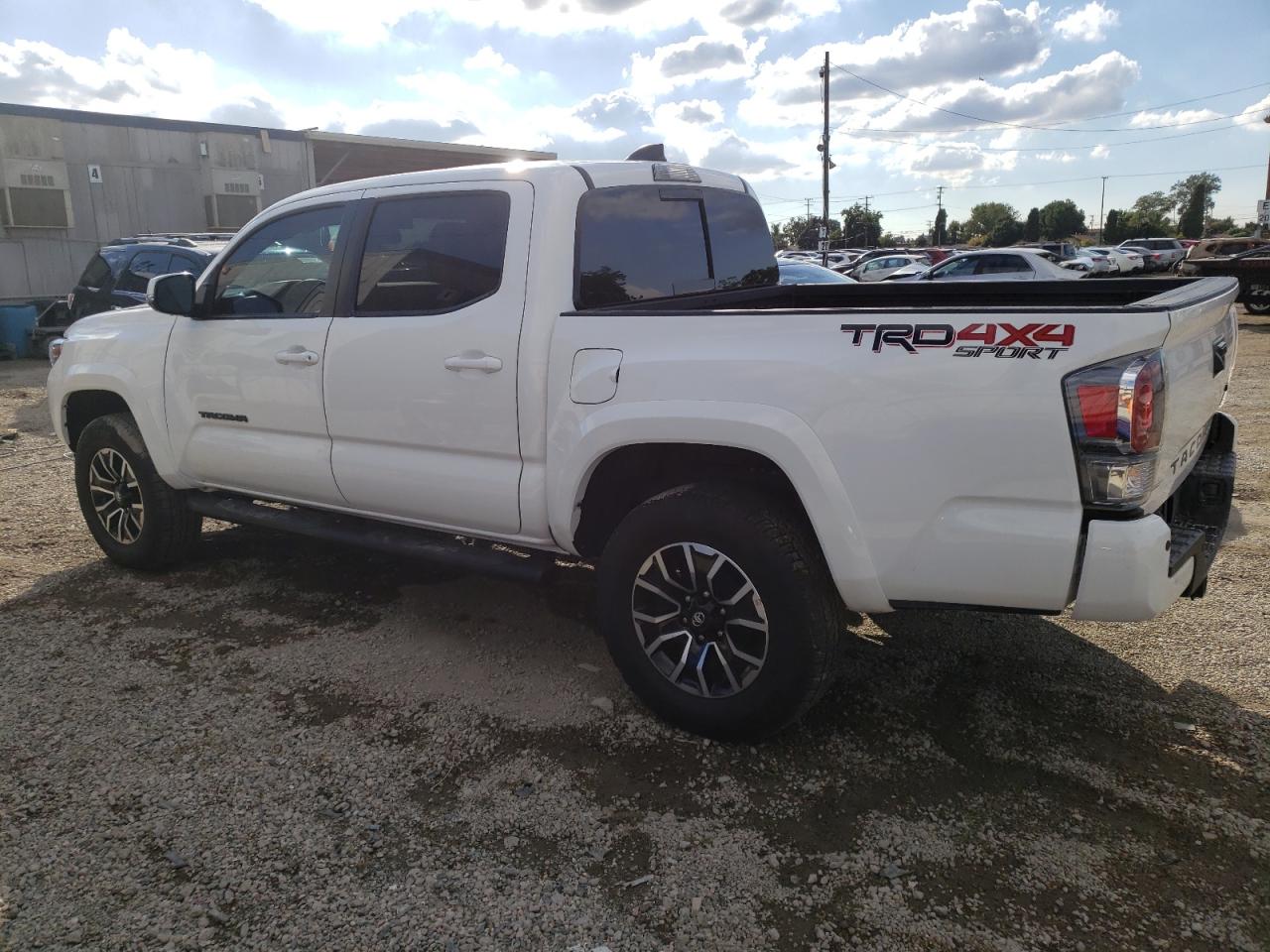 Изображение 2 Toyota Tacoma Double Cab 2023 с VIN 3TMCZ5AN9PM557068