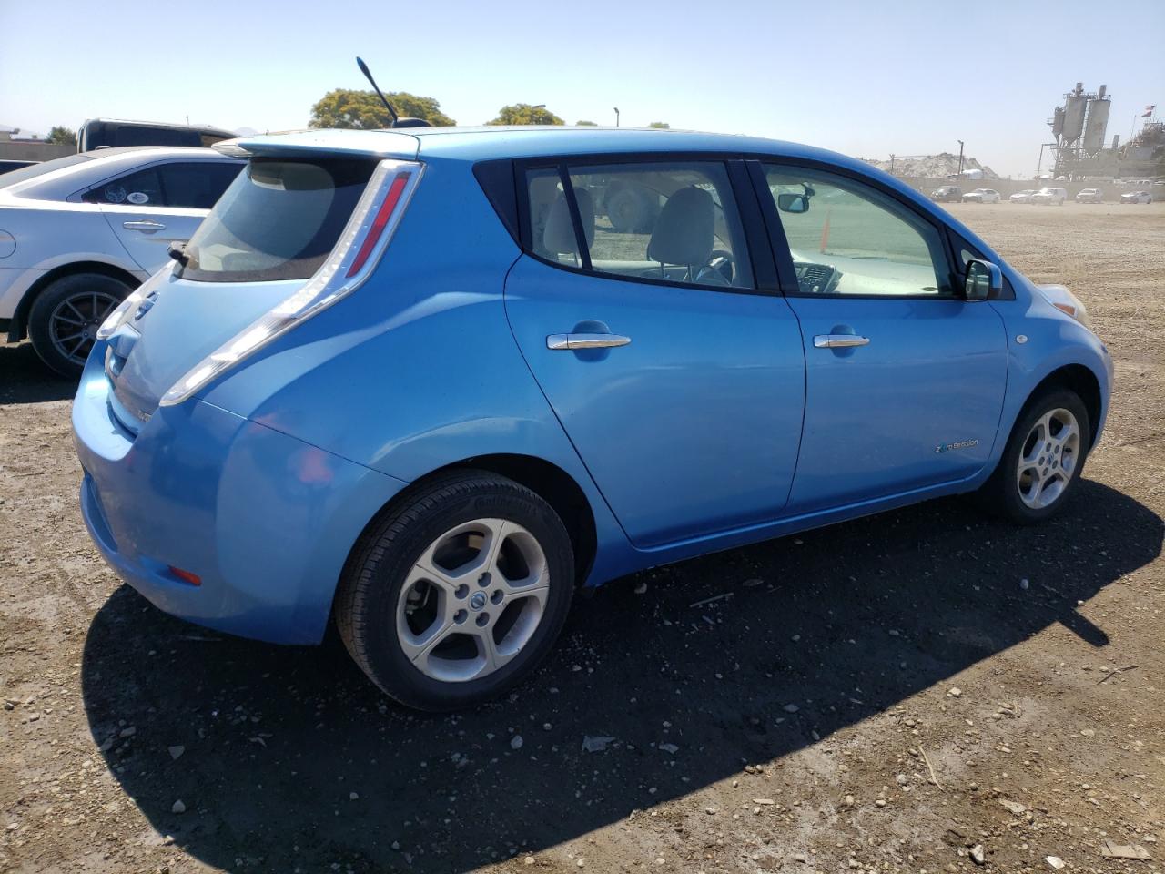 Image 3 of 2011 NISSAN LEAF SV 2011 with VIN JN1AZ0CP8BT000903