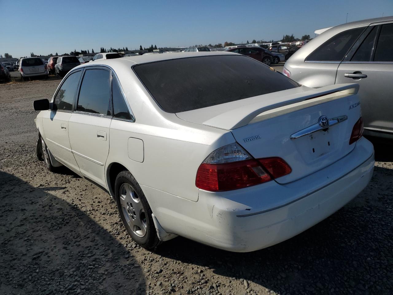 Изображение 2 2004 TOYOTA AVALON XL 2004 с VIN 4T1BF28B24U373656