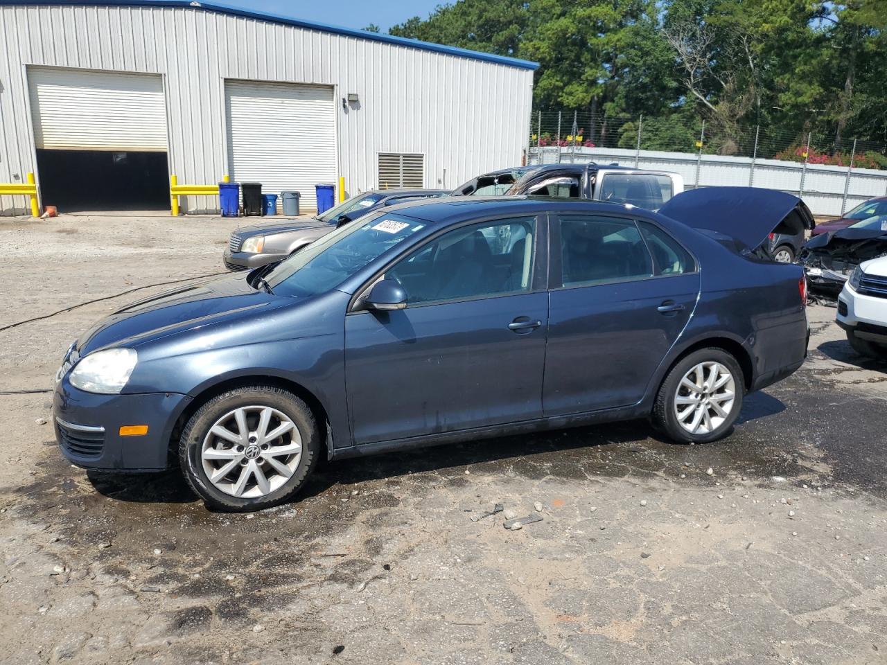 Image 1 of 2010 VOLKSWAGEN JETTA SE 2010 with VIN 3VWRX7AJ4AM109589