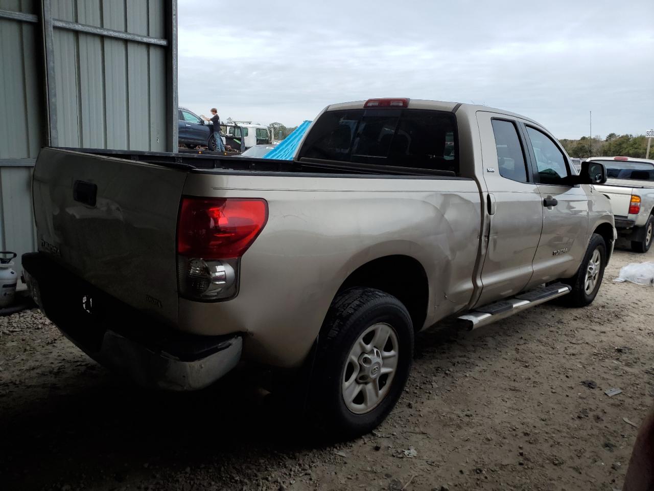 Obraz 3 z 2007 TOYOTA TUNDRA DOUBLE CAB SR5 2007 z VIN 5TFRU541X7X006210