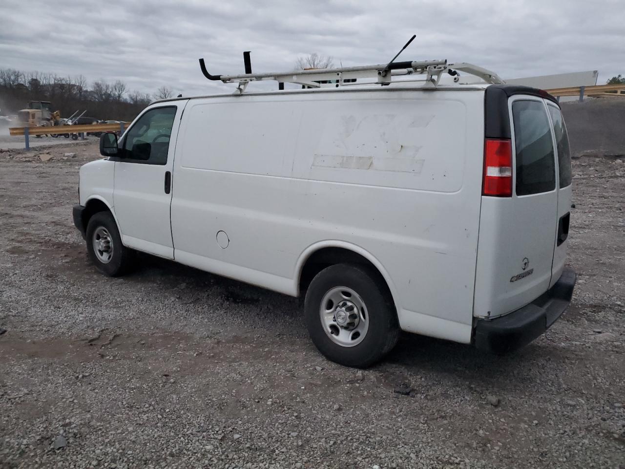 Изображение 2 2018 CHEVROLET EXPRESS G2500  2018 с VIN 1GCWGAFP6J1308429