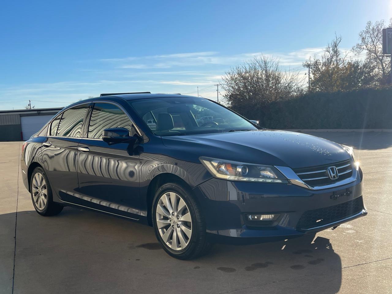 Изображение 1 2015 HONDA ACCORD EXL 2015 с VIN 1HGCR3F88FA016940