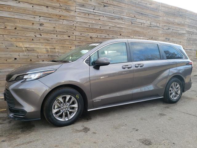 Изображение 2021 TOYOTA SIENNA LE 2021
