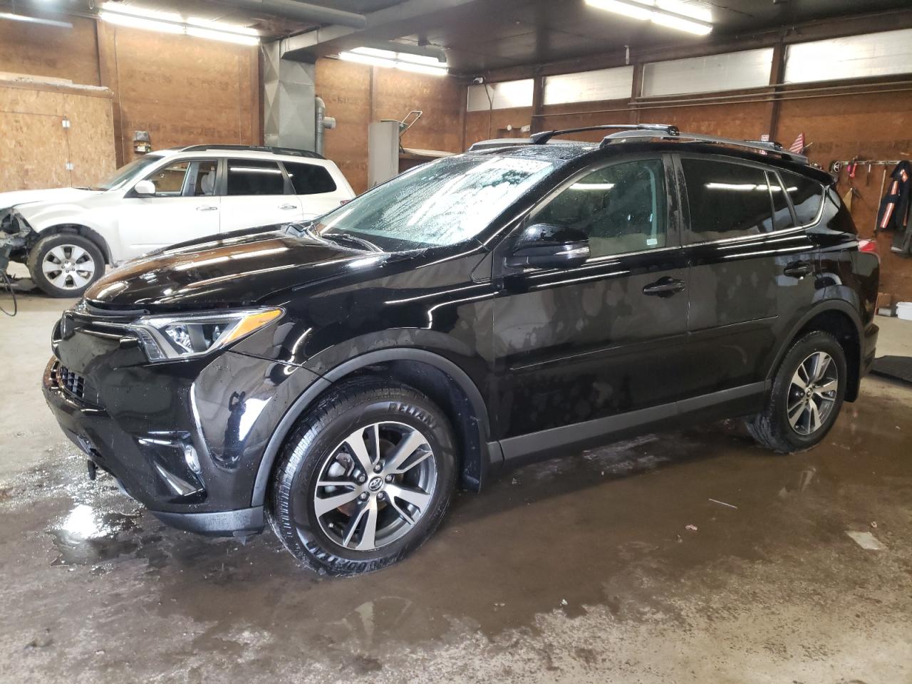 Изображение 1 2018 TOYOTA RAV4 ADVENTURE 2018 с VIN 2T3RFREV0JW780464