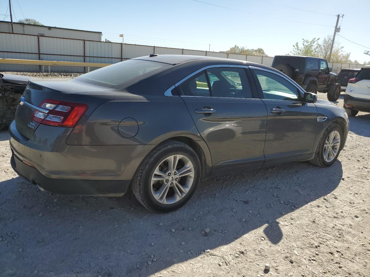 Image 3 of 2017 FORD TAURUS SEL 2017 with VIN 1FAHP2E85HG138165