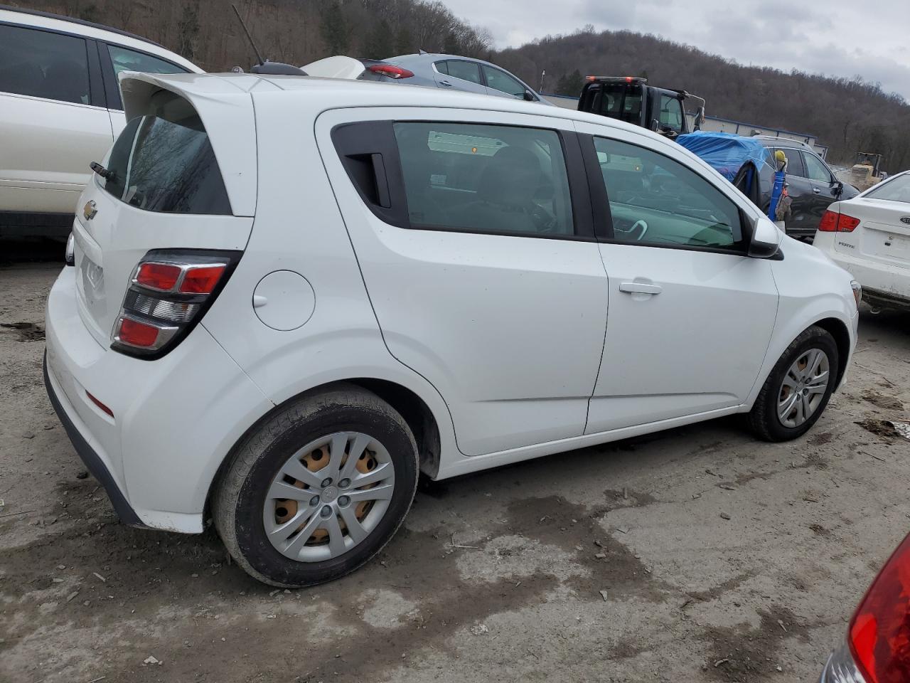 Image 3 of 2017 CHEVROLET SONIC  2017 with VIN 1G1JG6SH0H4136843