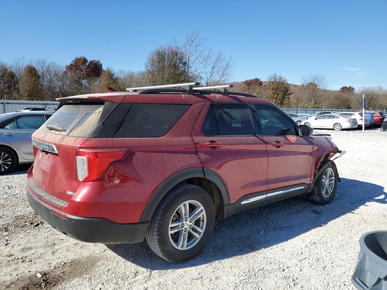 Image 3 of 2020 FORD EXPLORER XLT 2020 with VIN 1FMSK8DH9LGD16036