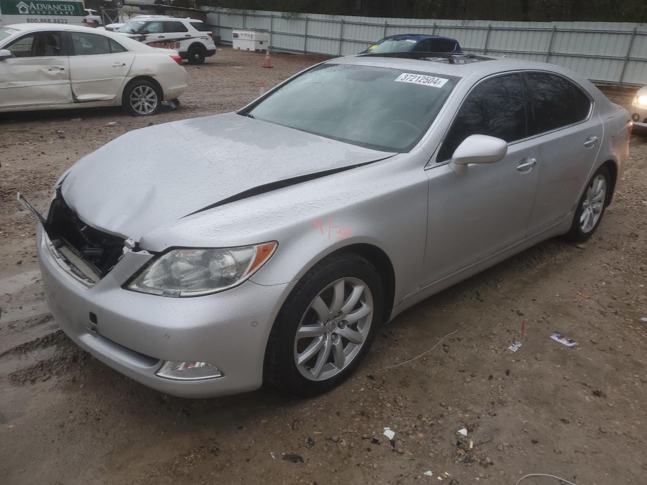 Image 1 of 2008 LEXUS LS 460 2008 with VIN JTHBL46F585084090