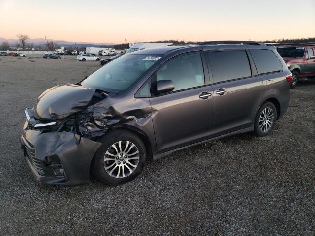 Obraz 1 z 2019 TOYOTA SIENNA XLE 2019 z VIN 5TDYZ3DC3KS994416