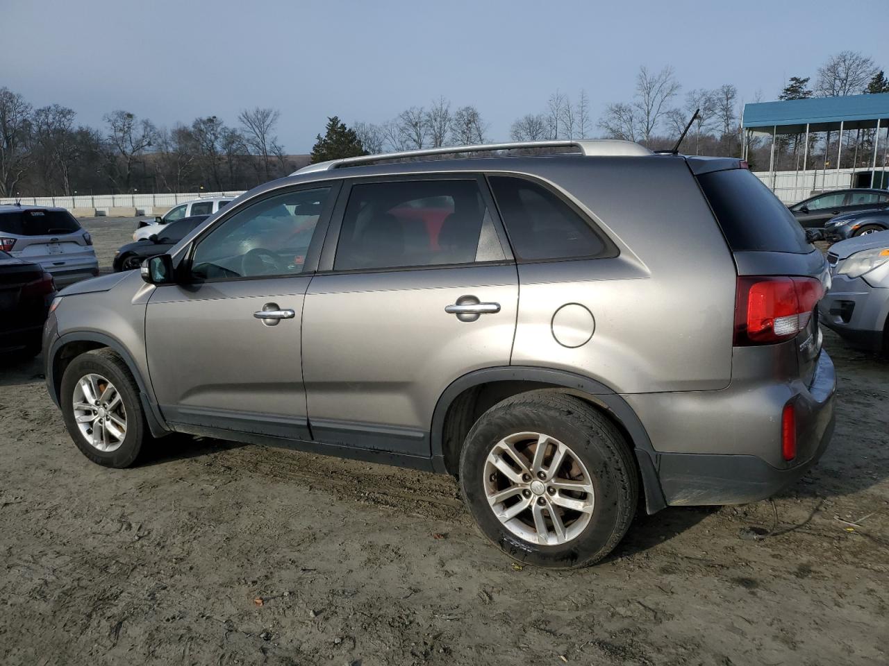 Image 2 of 2015 KIA SORENTO LX 2015 with VIN 5XYKTDA77FG607583