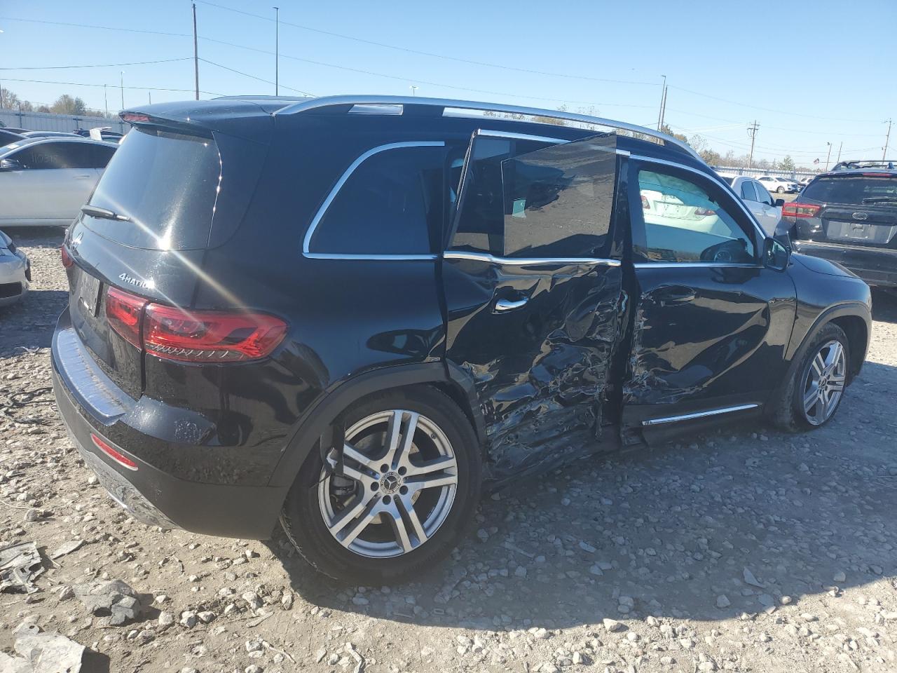 Obraz 3 z 2020 MERCEDES-BENZ GLB 250 4MATIC 2020 z VIN WDC4M4HBXLW004118