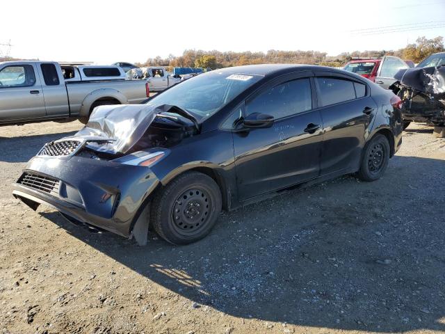 Obraz 1 z 2018 KIA FORTE LX 2018 z VIN 3KPFK4A7XJE243265