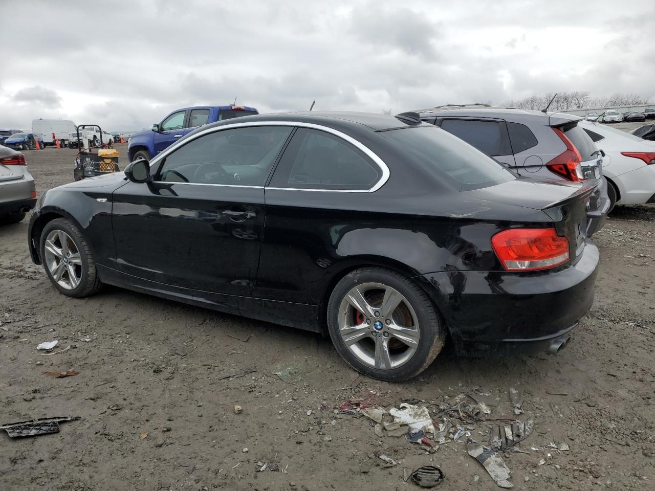 Obraz 2 z 2012 BMW 128 I 2012 z VIN WBAUP9C51CVL91883