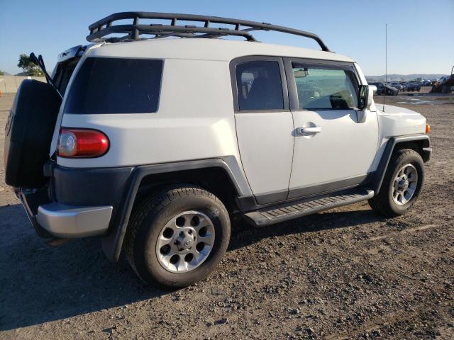 Obraz 3 z 2013 TOYOTA FJ CRUISER  2013 z VIN JTEBU4BF8DK152250