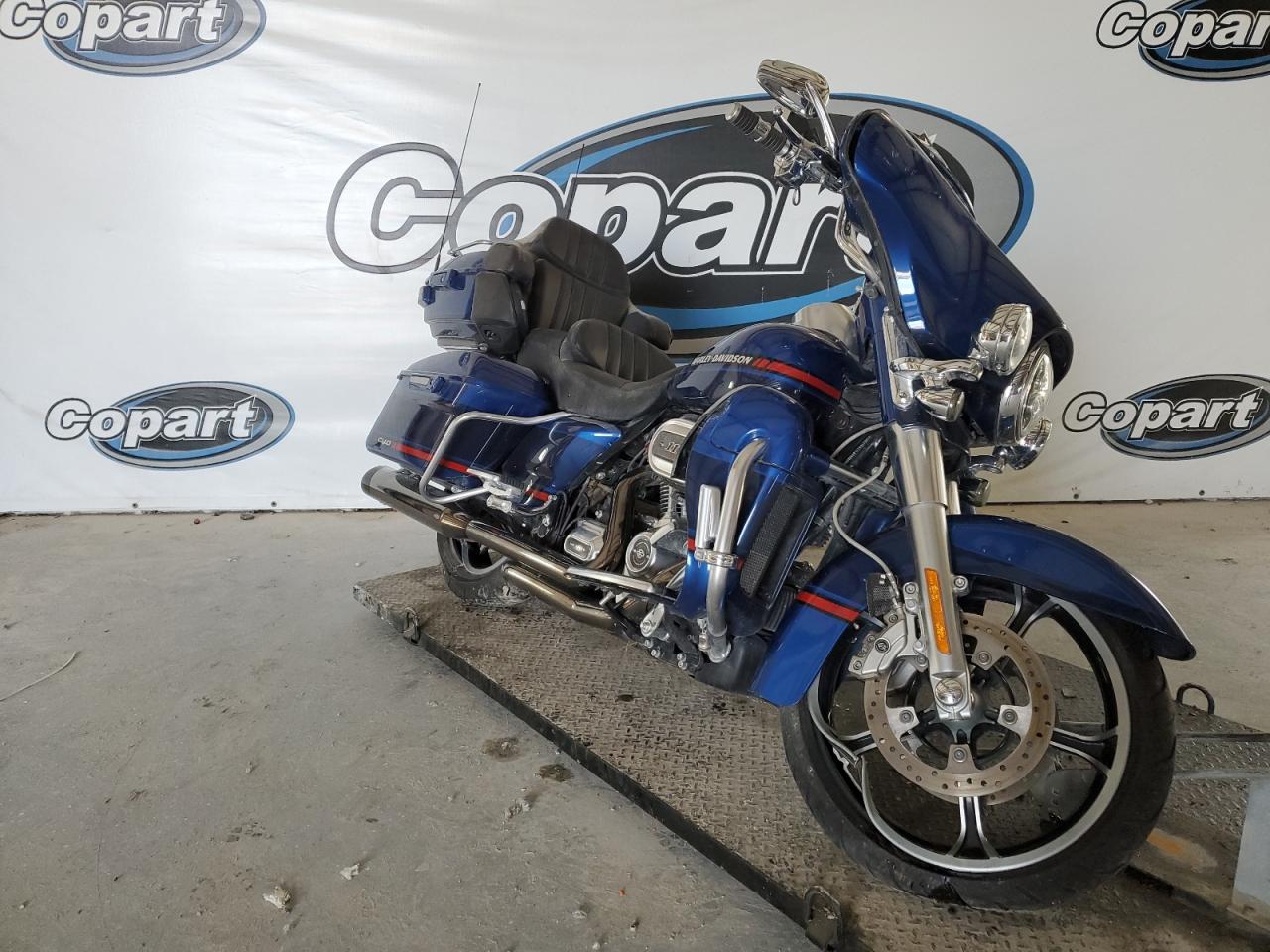 Image 1 of 2020 HARLEY-DAVIDSON FLHTKSE  2020 with VIN 1HD1TEH17LB952829